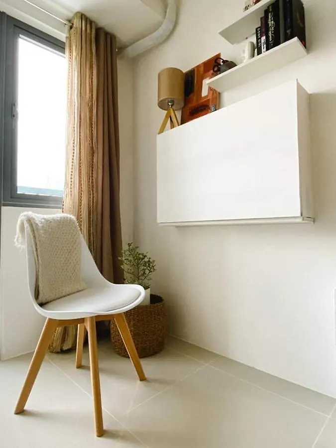 Fame Residences Tower-1 Unit 3207 In Mandaluyong 1 Bedroom W Balcony City View Manila